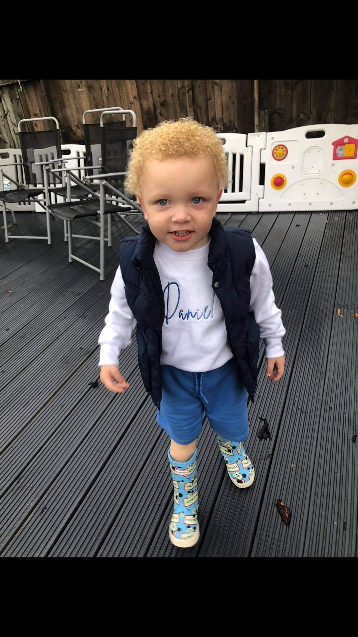 Boys Signature ombré Jumper